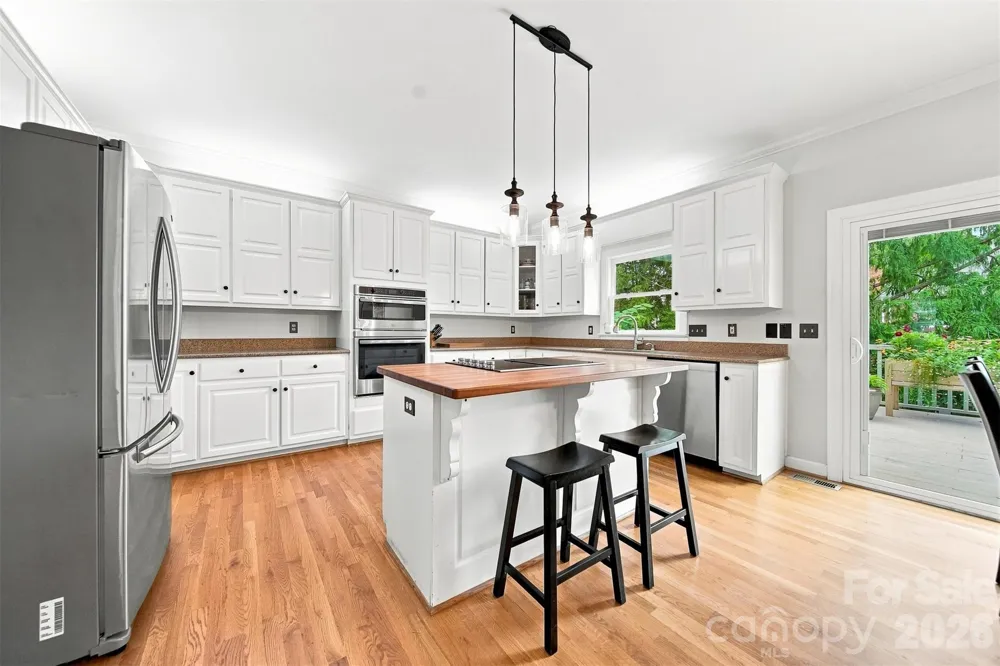 354 41st Avenue Place NW Hickory, NC 28601