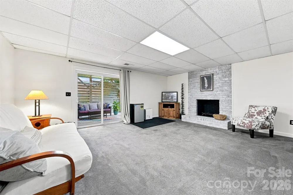 354 41st Avenue Place NW Hickory, NC 28601