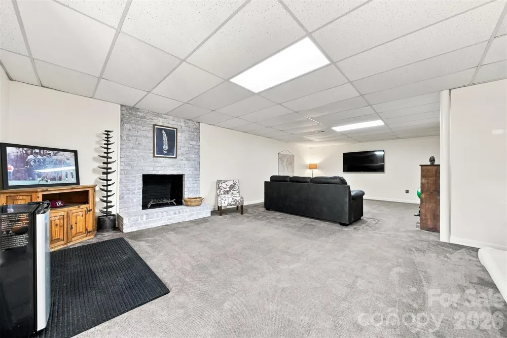 354 41st Avenue Place NW Hickory, NC 28601