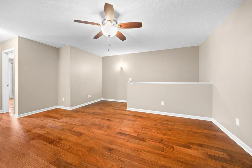 7745 Madelyn Creek Drive Victoria, MN 55386