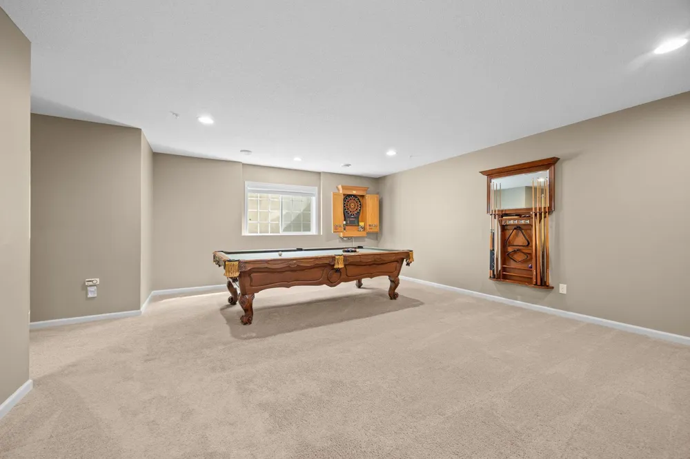7745 Madelyn Creek Drive Victoria, MN 55386