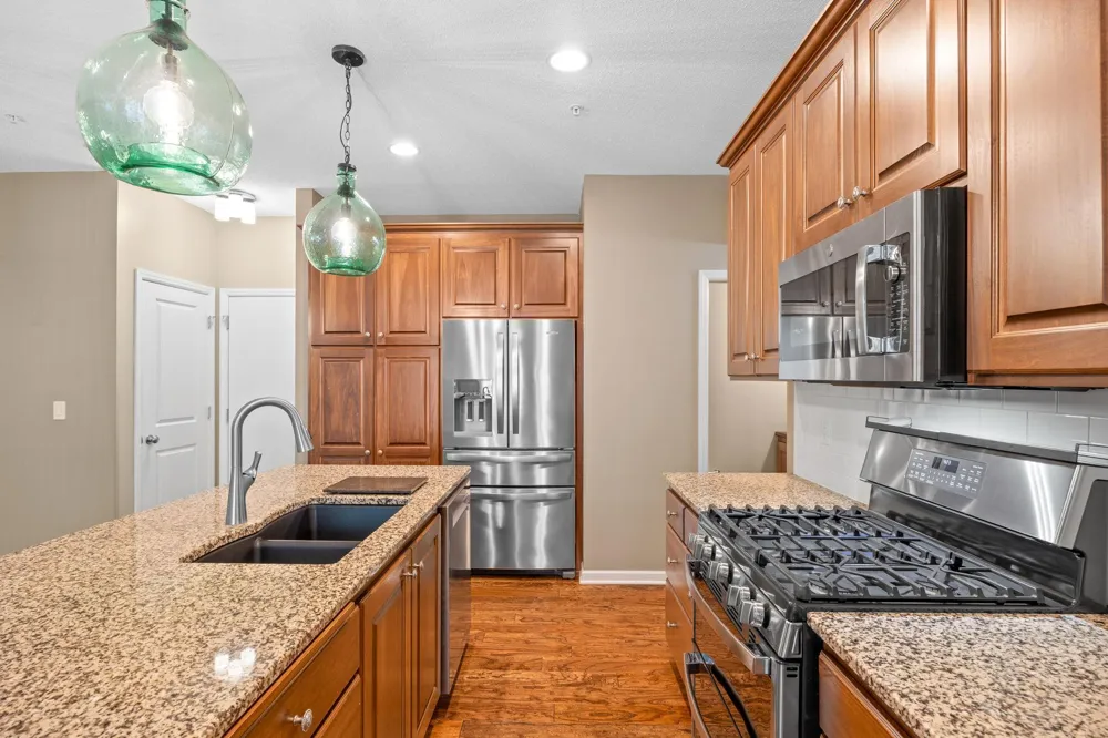 7745 Madelyn Creek Drive Victoria, MN 55386