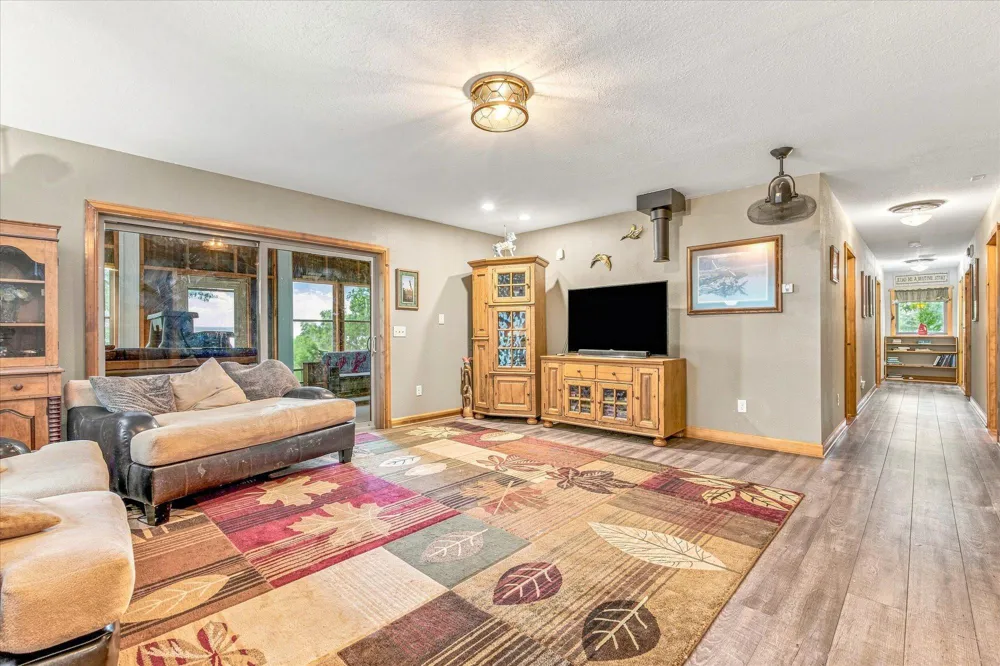 33276 Xenon Drive NW Princeton, MN 55371