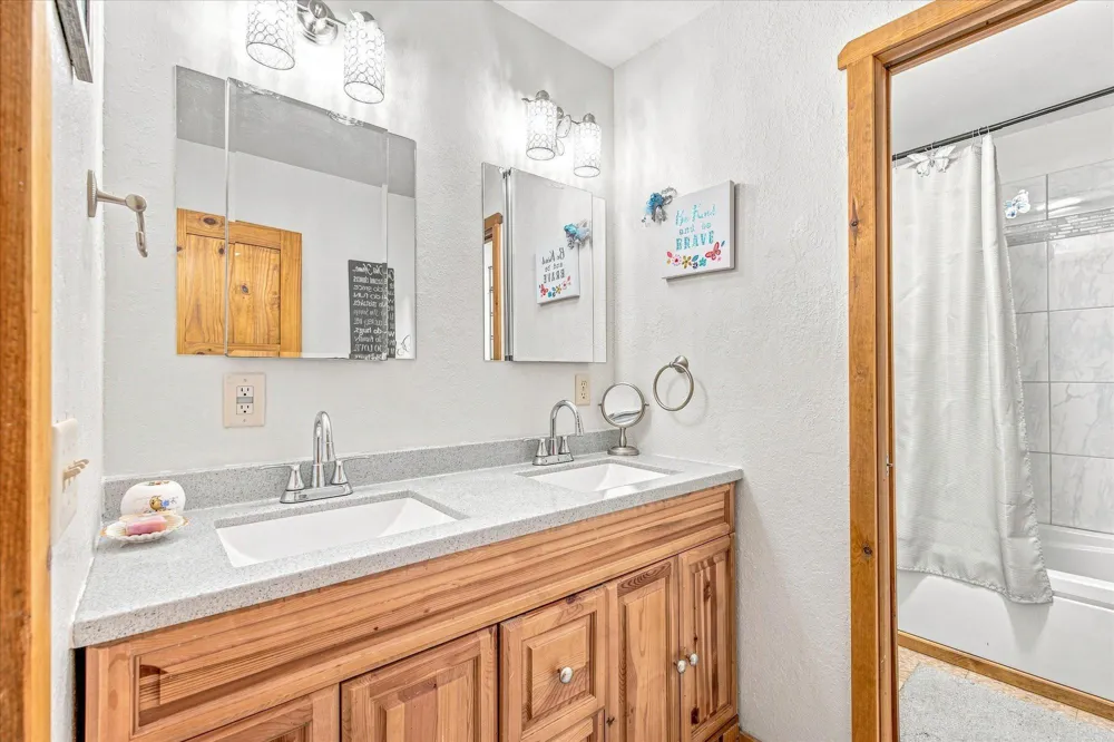 33276 Xenon Drive NW Princeton, MN 55371
