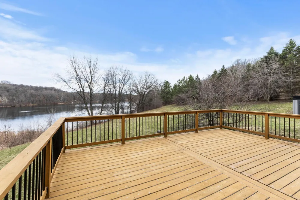 1080 82nd Street E Inver Grove Heights, MN 55077