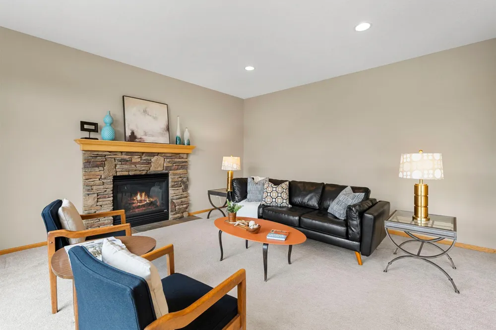1080 82nd Street E Inver Grove Heights, MN 55077