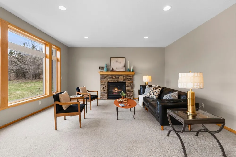 1080 82nd Street E Inver Grove Heights, MN 55077
