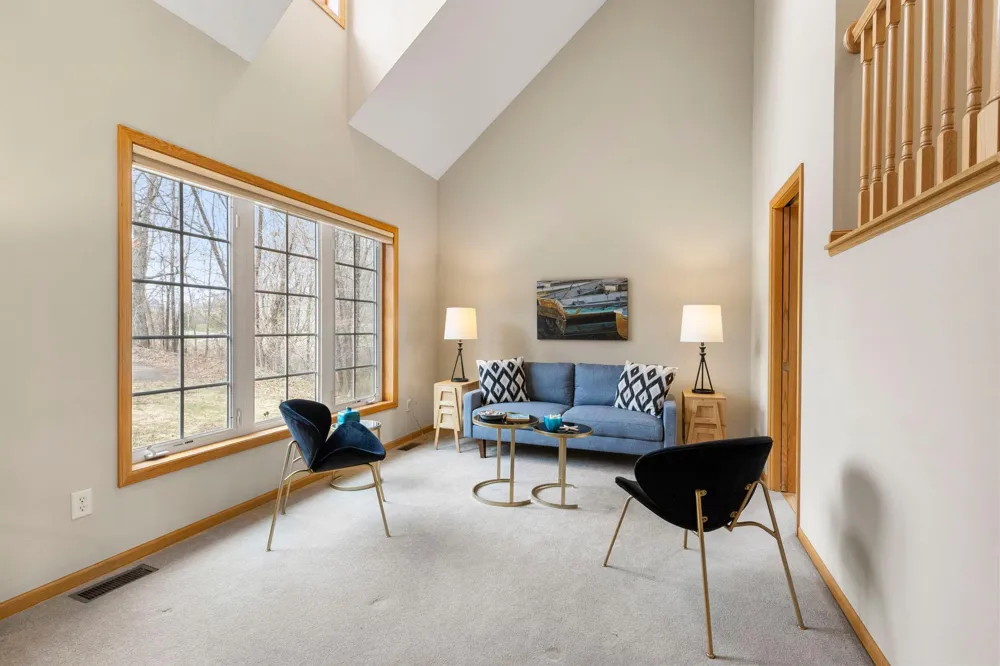 1080 82nd Street E Inver Grove Heights, MN 55077