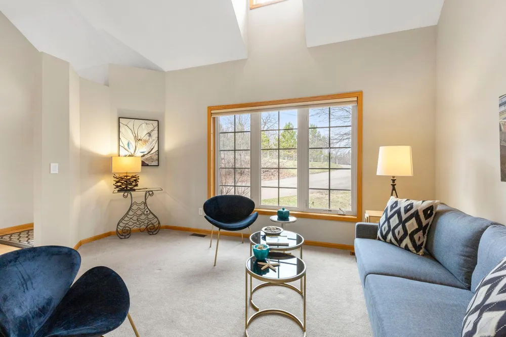 1080 82nd Street E Inver Grove Heights, MN 55077