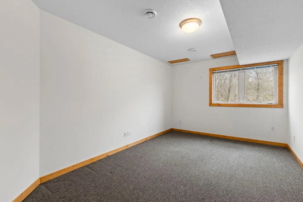 1080 82nd Street E Inver Grove Heights, MN 55077