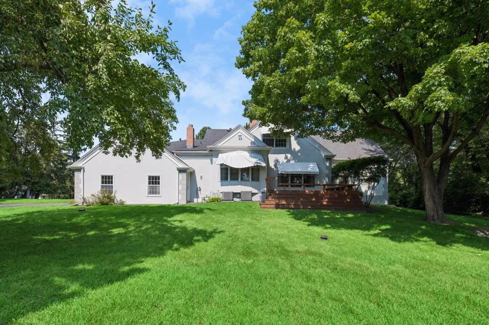 480 Highcroft Road Wayzata, MN 55391