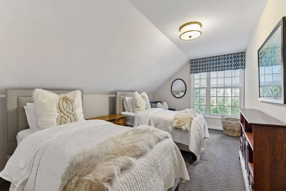 480 Highcroft Road Wayzata, MN 55391