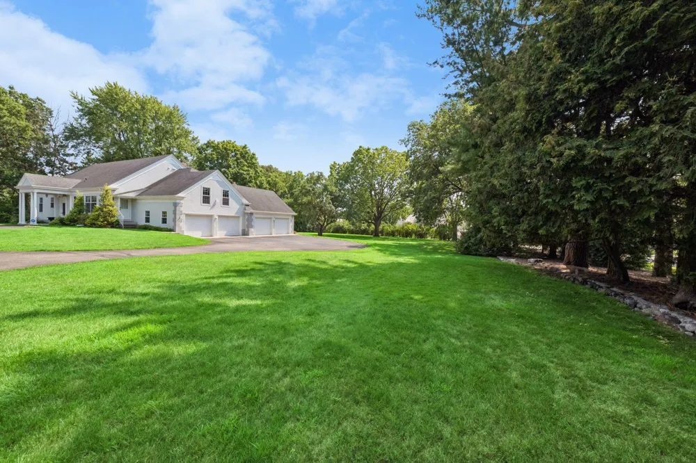 480 Highcroft Road Wayzata, MN 55391
