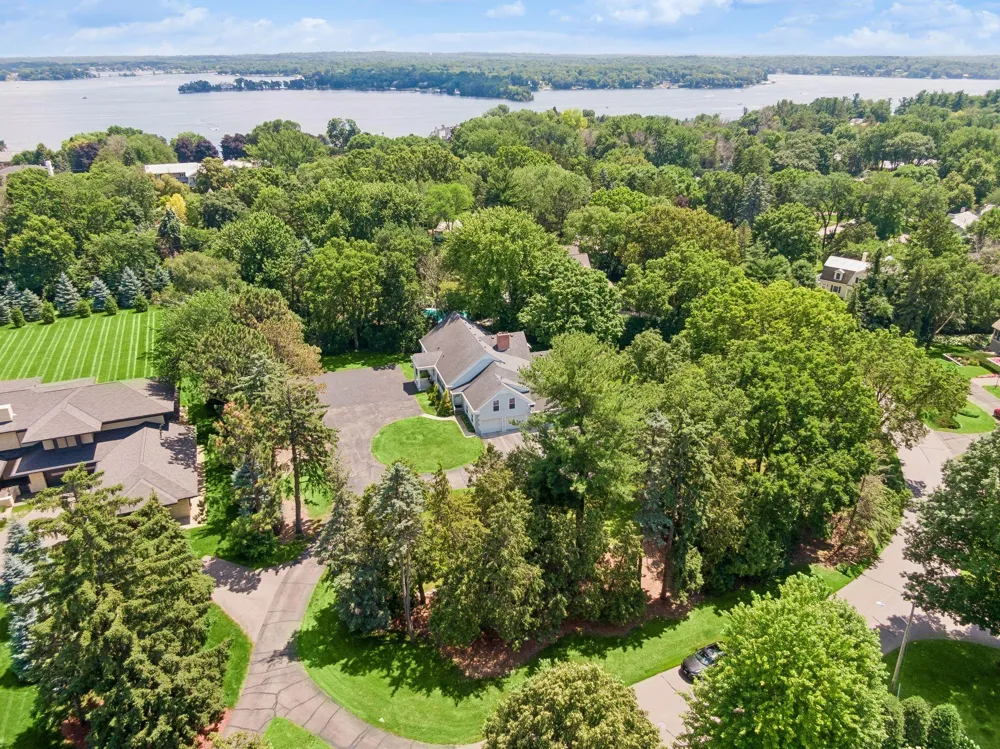 480 Highcroft Road Wayzata, MN 55391