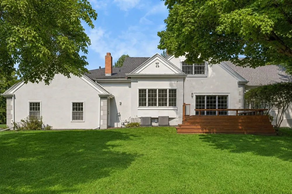 480 Highcroft Road Wayzata, MN 55391
