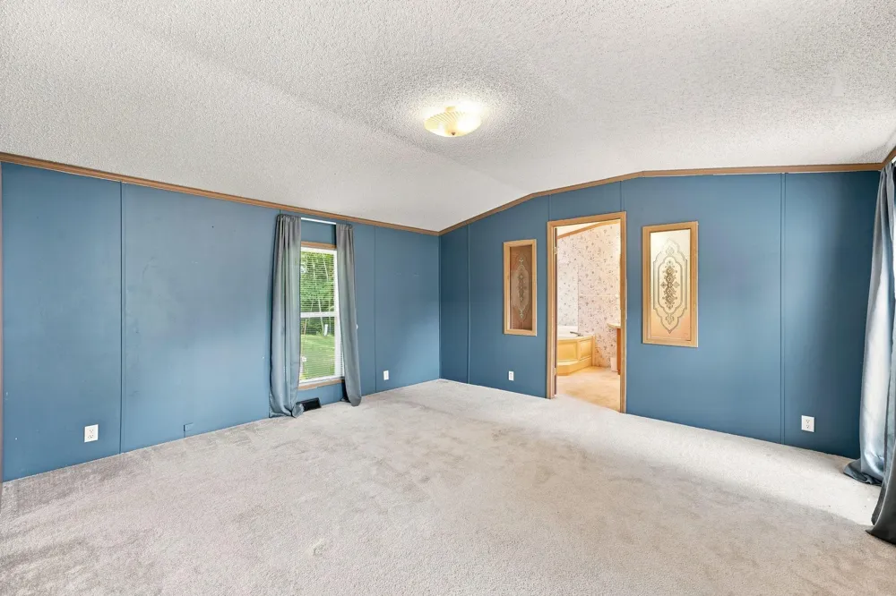 5197 E Koenen Road South Range, WI 54874