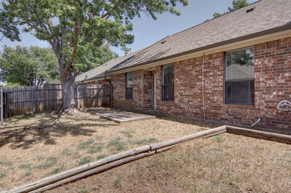 937 Heather Court Weatherford, TX 76086
