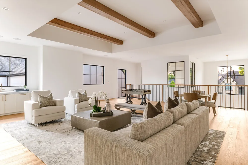 6034 Prestonshire Dallas, TX 75225