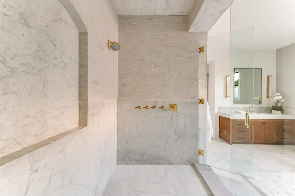 6034 Prestonshire Dallas, TX 75225