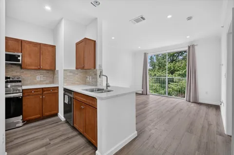 330 E Las Colinas Boulevard E #240