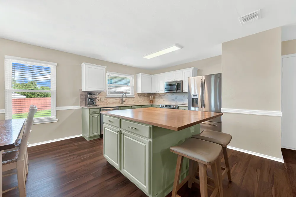 1208 Feather Crest Drive Krum, TX 76249