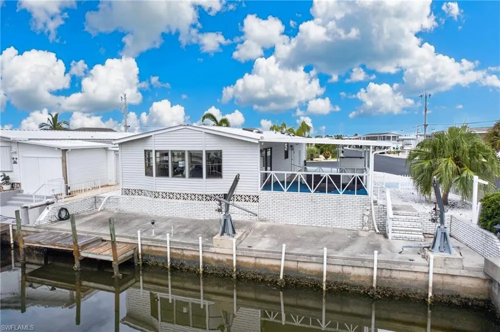 3032 Bounty Lane St. James City, FL 33956