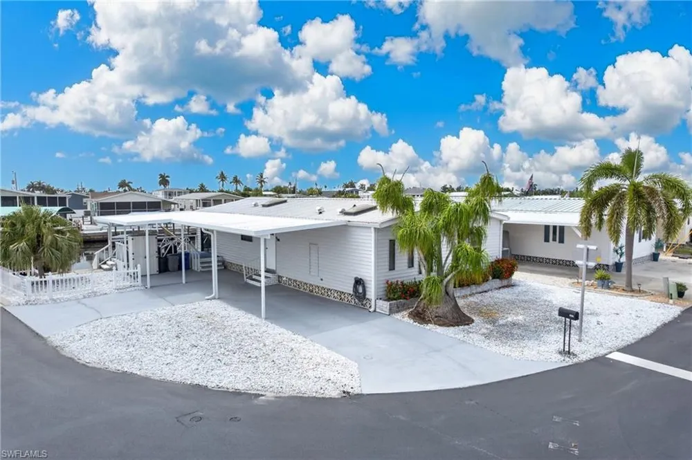3032 Bounty Lane St. James City, FL 33956