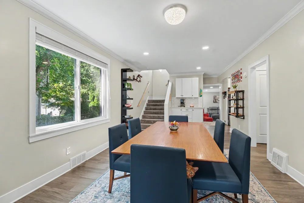 907 University Place Grosse Pointe City, MI 48230