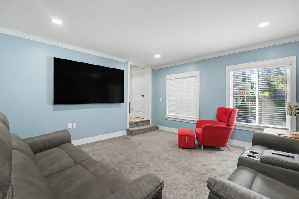 907 University Place Grosse Pointe City, MI 48230