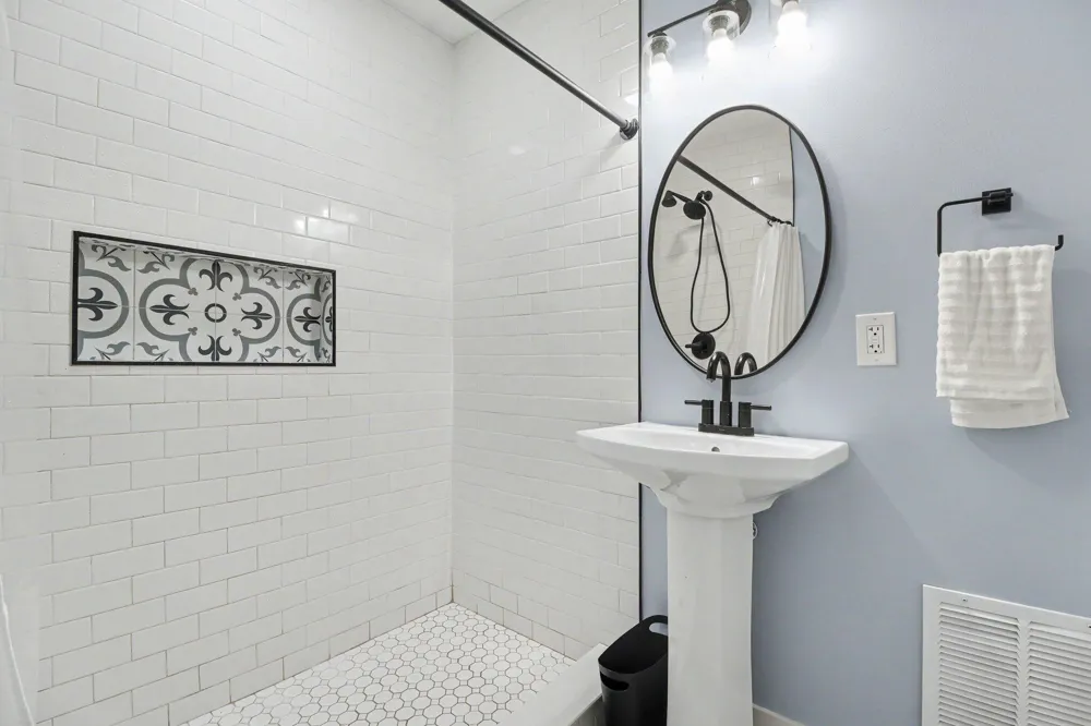 907 University Place Grosse Pointe City, MI 48230