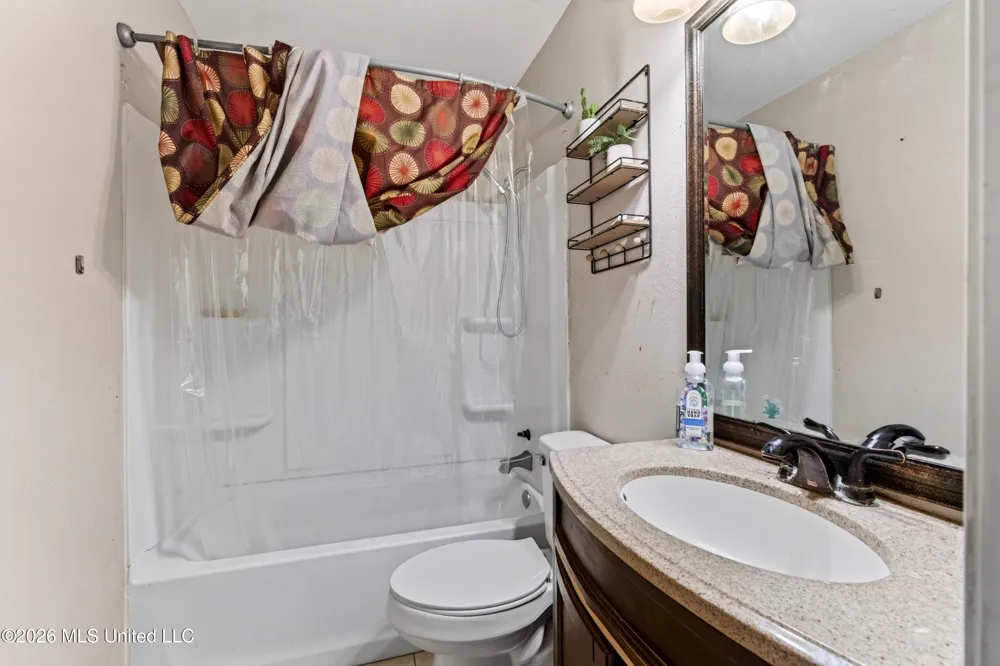 4710 Coronada Avenue Pascagoula, MS 39581