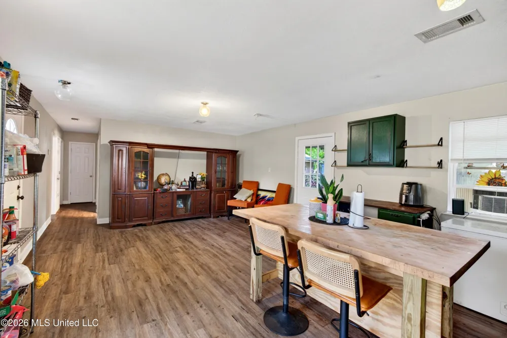 4710 Coronada Avenue Pascagoula, MS 39581
