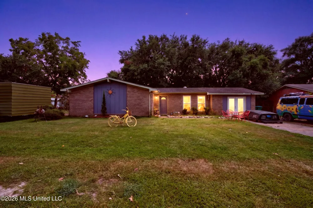 4710 Coronada Avenue Pascagoula, MS 39581