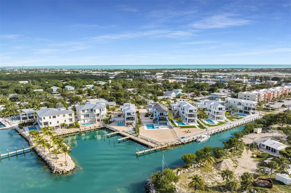 735 50 ST Gulf, Marathon Key West, FL 33050