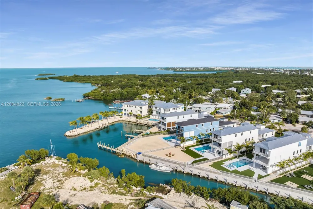 735 50 ST Gulf, Marathon Key West, FL 33050