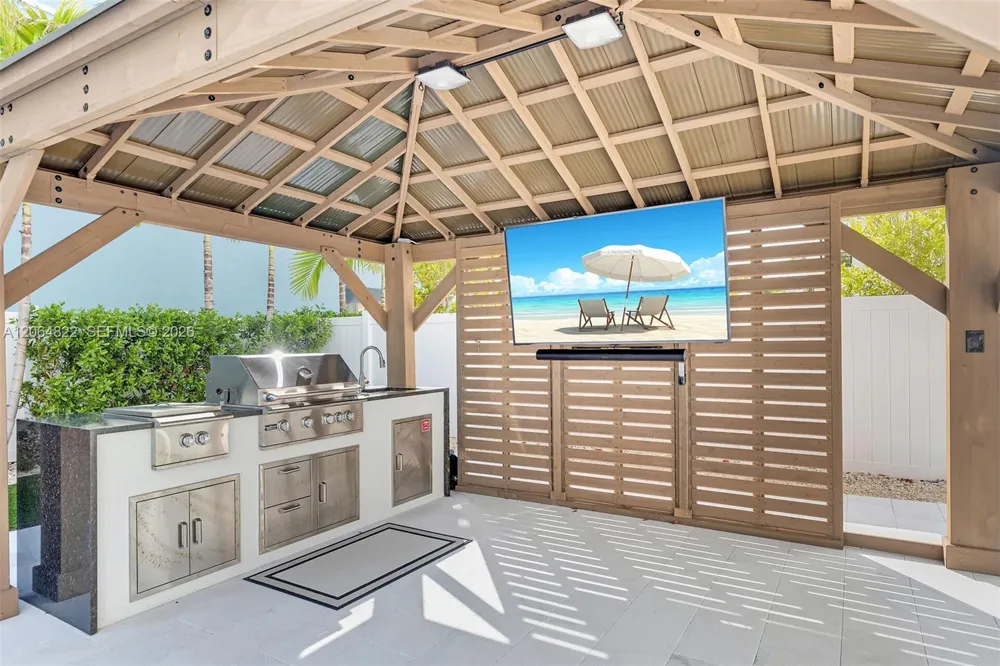 735 50 ST Gulf, Marathon Key West, FL 33050