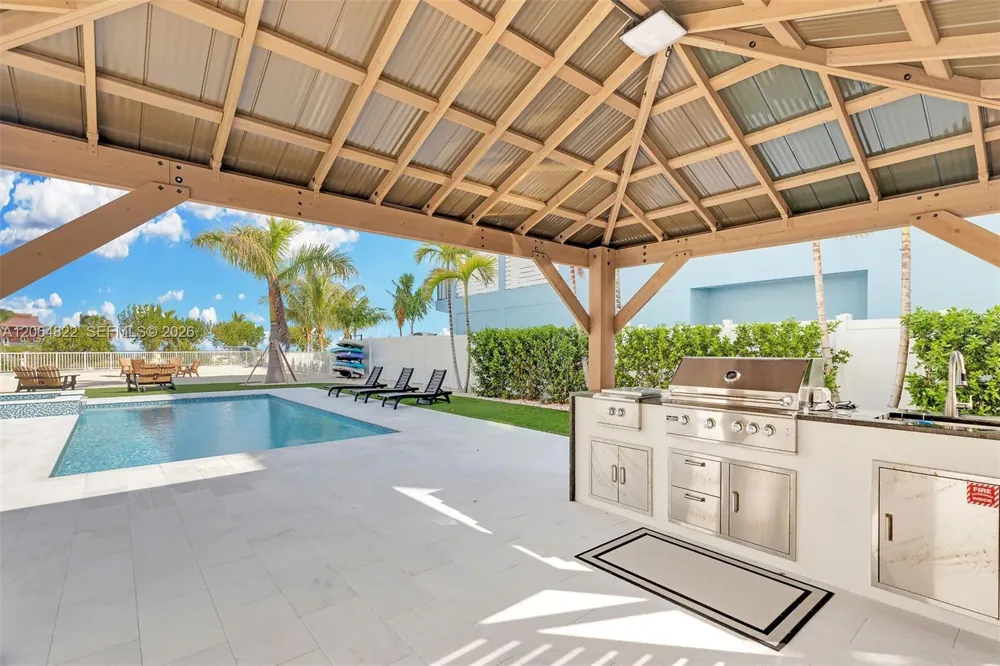 735 50 ST Gulf, Marathon Key West, FL 33050
