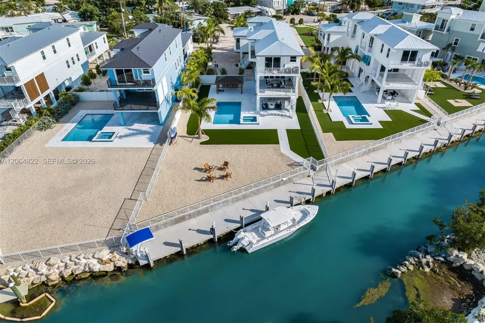 735 50 ST Gulf, Marathon Key West, FL 33050