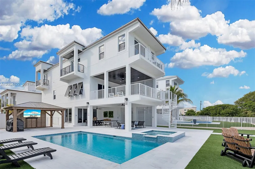 735 50 ST Gulf, Marathon Key West, FL 33050