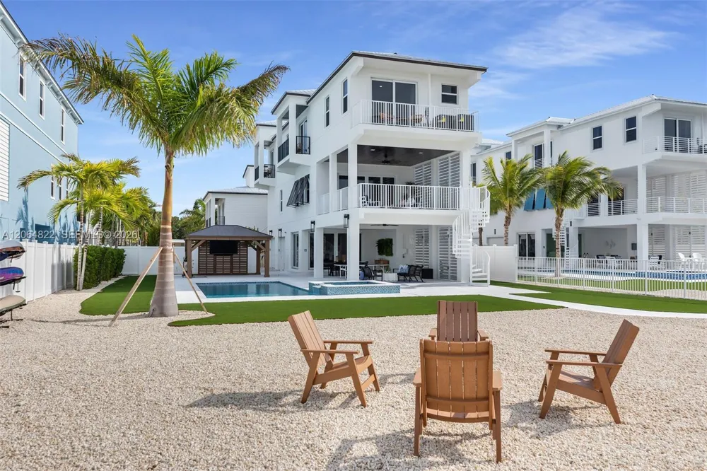 735 50 ST Gulf, Marathon Key West, FL 33050