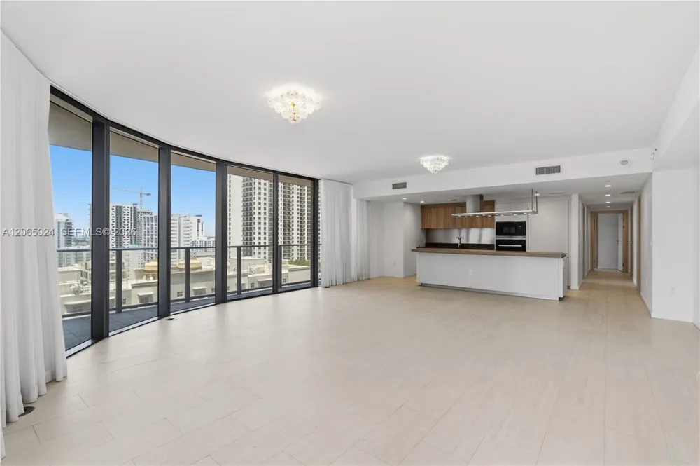 1000 Brickell Plz #1902 Miami, FL 33131
