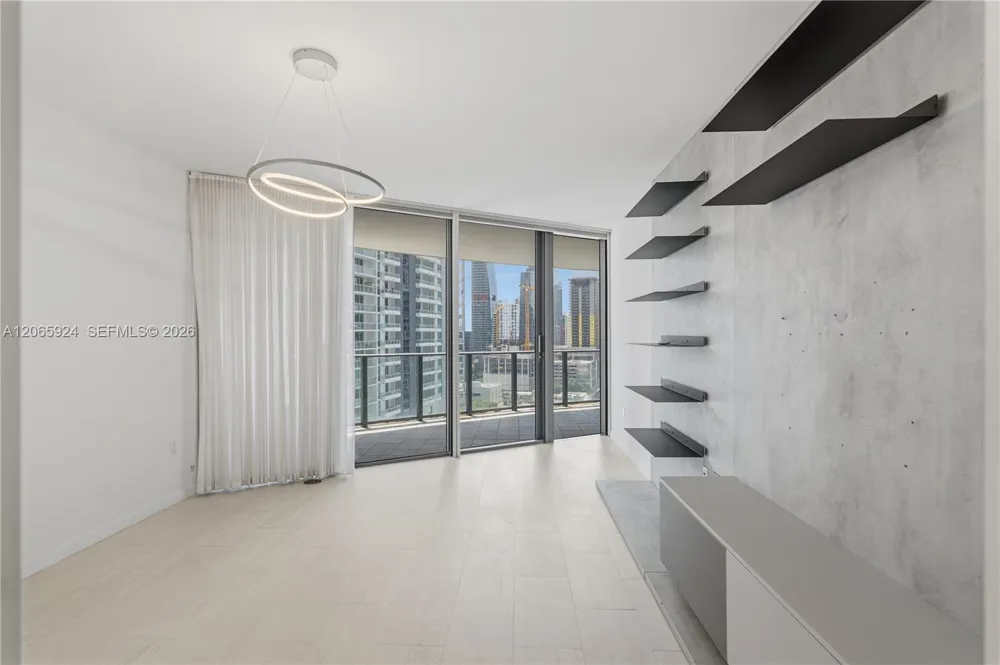 1000 Brickell Plz #1902 Miami, FL 33131