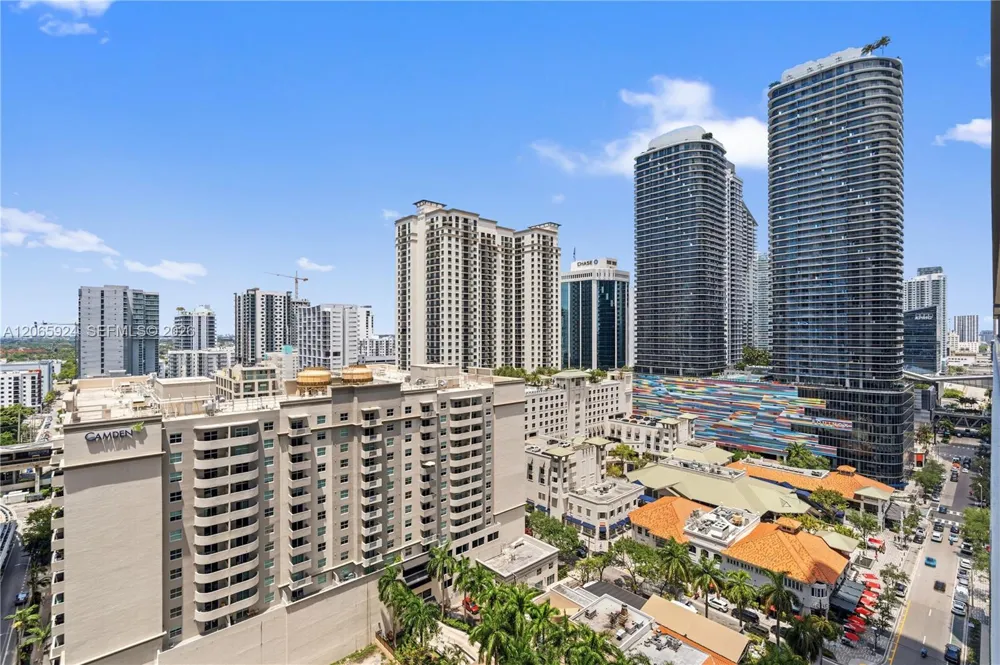1000 Brickell Plz #1902 Miami, FL 33131