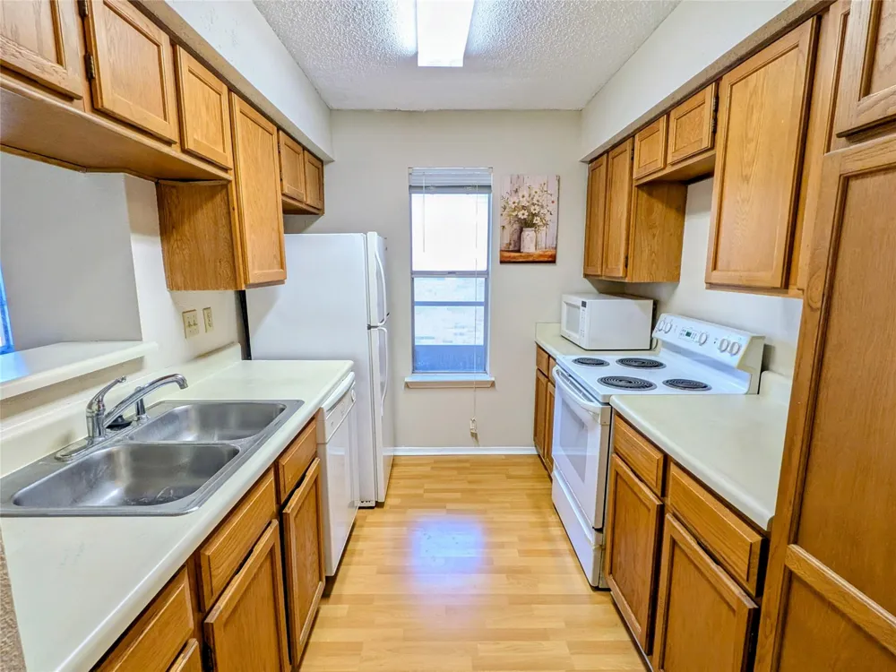 10555 Turtlewood Court #1903 Houston, TX 77072