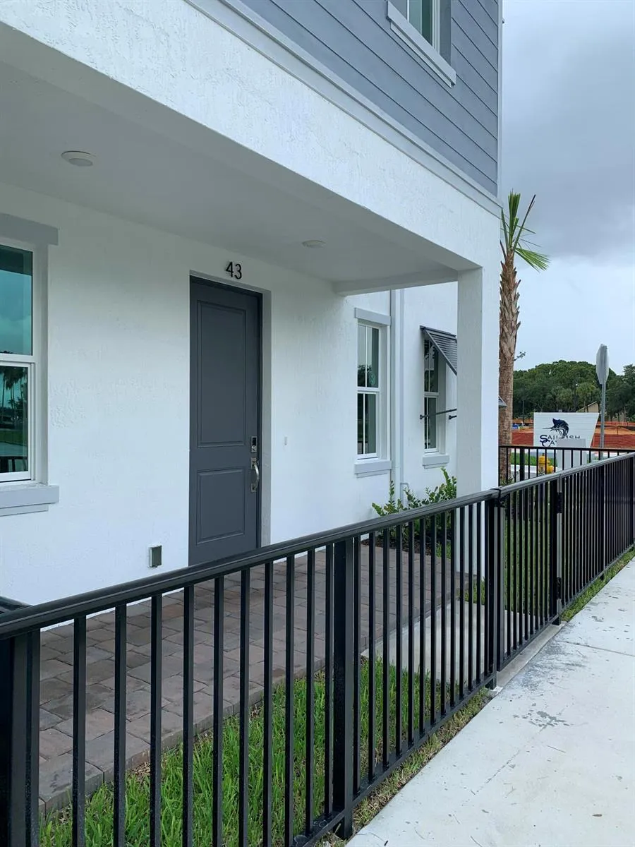 747 SE Central Parkway #43 Stuart, FL 34994