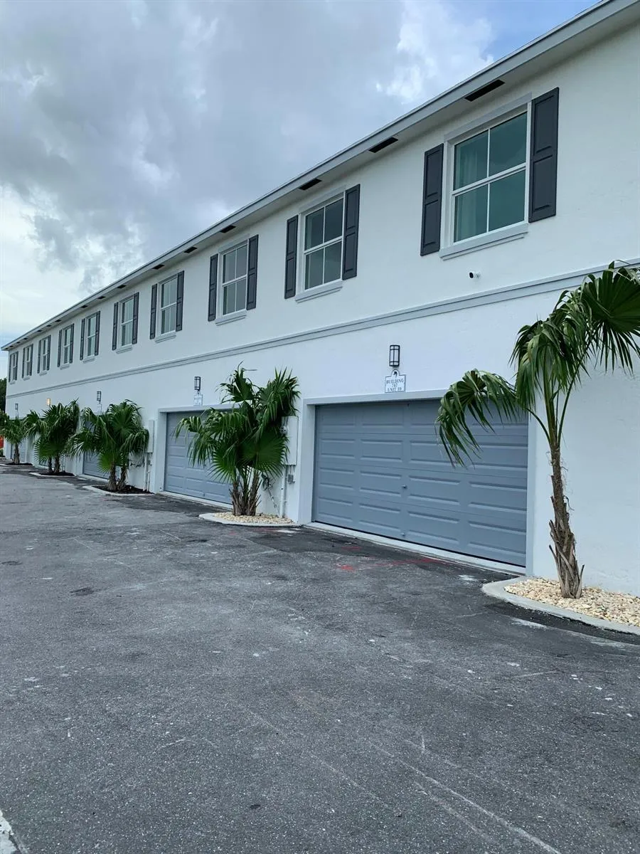 747 SE Central Parkway #43 Stuart, FL 34994
