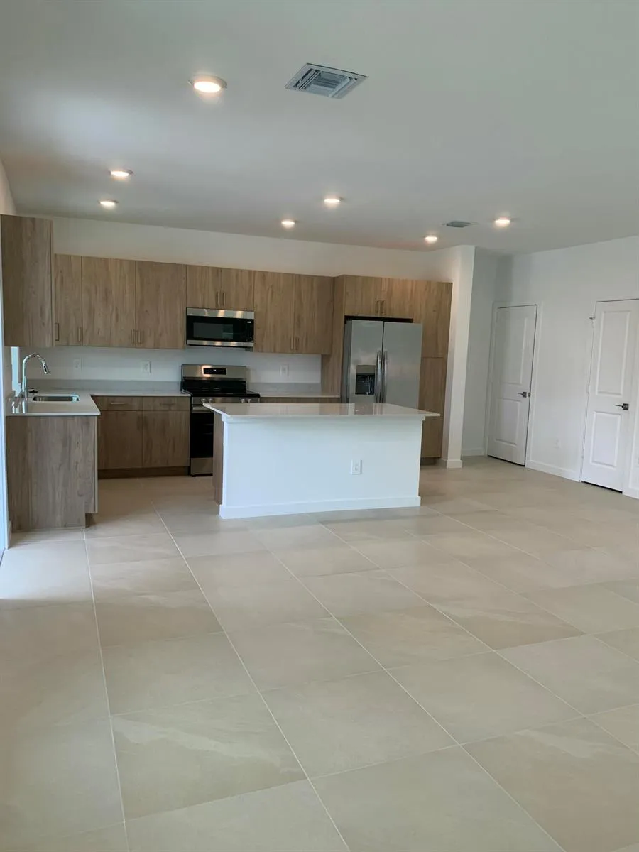 747 SE Central Parkway #43 Stuart, FL 34994