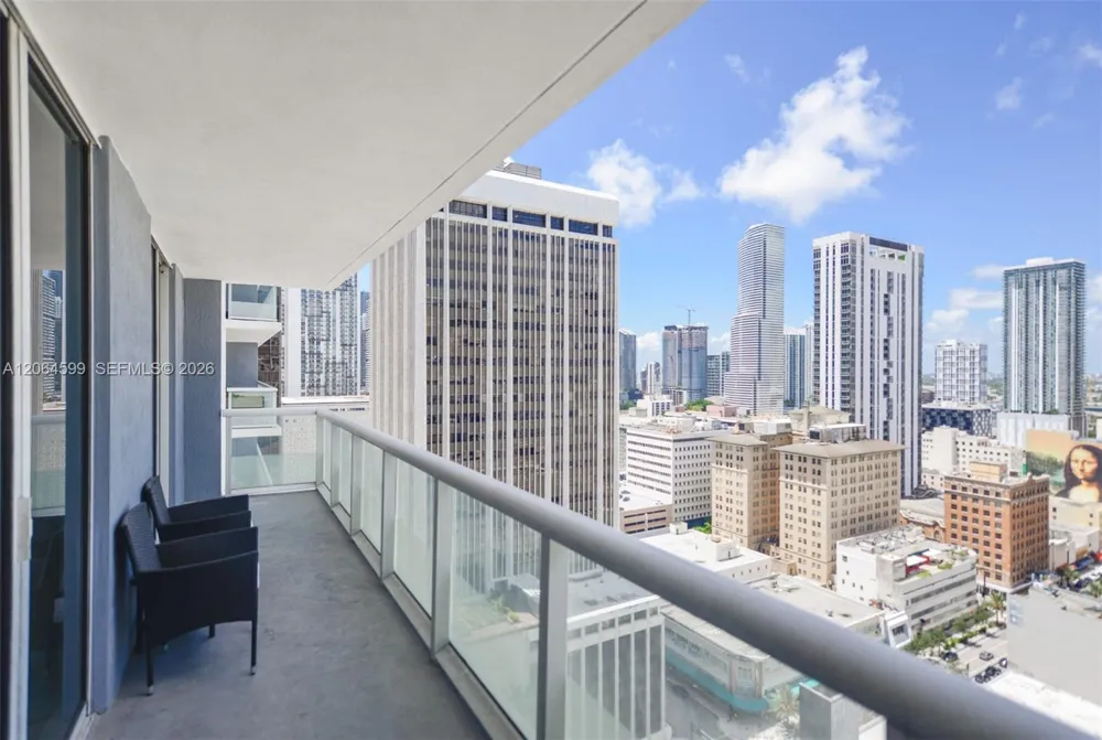 50 Biscayne Blvd #2505 Miami, FL 33132