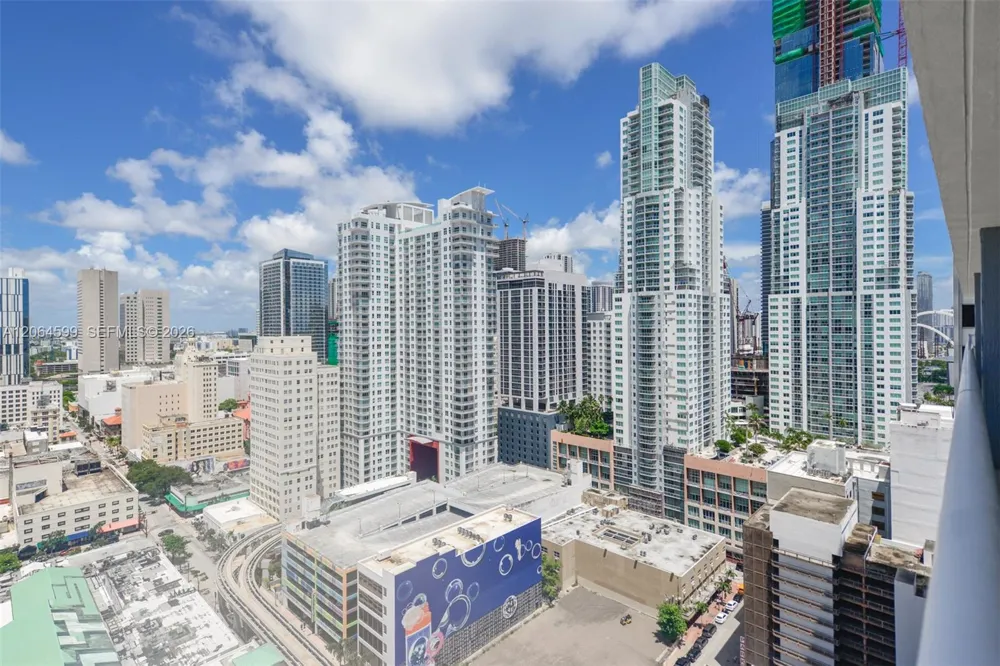 50 Biscayne Blvd #2505 Miami, FL 33132