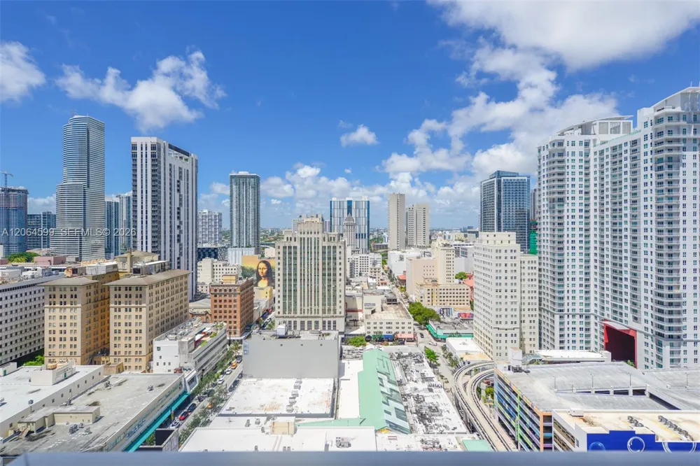 50 Biscayne Blvd #2505 Miami, FL 33132